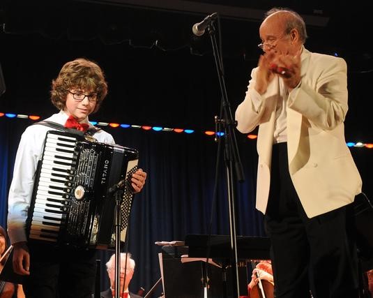 Ian Mitchell taking bow with conductor Dr. Emilian Badea
