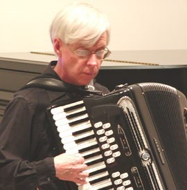 Dr. Robert Young McMahan
