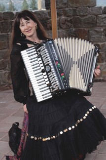 Nada Lewis