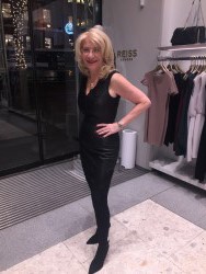 Editor Rita Barnea