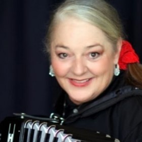 Shelia Lee