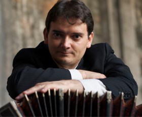 Hector Del Curto